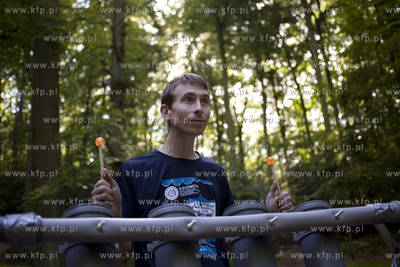 Festiwal. Świat Mało Znany. Koncerty w Teatrze Leśnym...