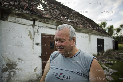 Skutki nawałnicy, która z piątku na sobotę przeszła...
