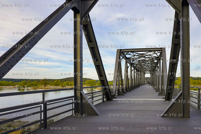 Licząsy 700 metrów most Siekierki - Neur dnitz nad...