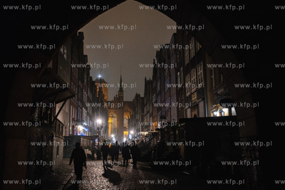 Gdańsk, ul. Mariacka. Pierwszy dzień Nowego Roku....