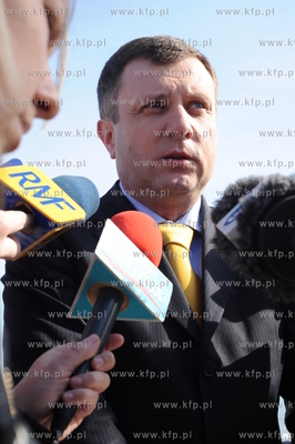 Briefing prezydenta Sopotu Jacka Karnowskiego na molo...