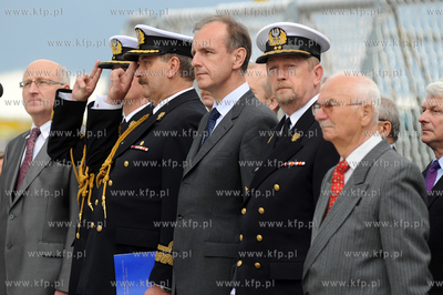 Port wojenny Oksywie w Gdyni. Przekazanie dowodzenia...