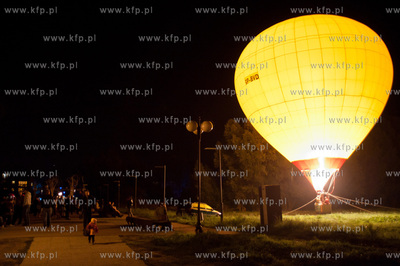 Pruszcz Gdanskich. Pierwsza edycja Festiwalu Swiatla.
Nz...