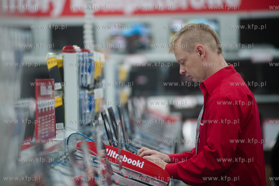 Gdynia. Konferencja prasowa z okazji otwarcia nowego...