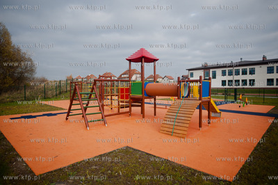 Gdansk. Jasien. Uroczyste otwarcie  kompleksu boisk...