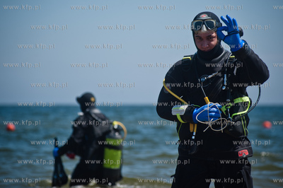 Gdansk. Plaza w Brzeznie. Diving Day 2013 - impreza...