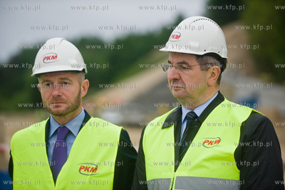 Gdansk. Powstajacy wiadukt Pomorskiej Kolei Metropolitalnej...