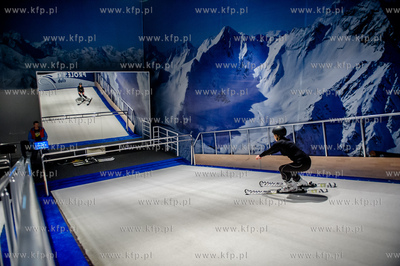 Gdansk. Oliwa. Centrum sportow zimowych Skimondo. Pierwszy...