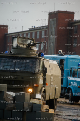 Gdansk. Teren przy Sali BHP. Obchody jubileuszu 15-lecia...