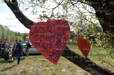 Mlodziez z roznych regionow Polski w miejscowosci Zagorzyczki...