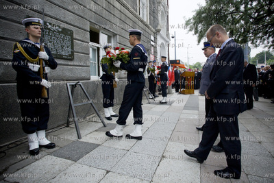Uroczystosc odsloniecia dwoch tablic pamiatkowych na...