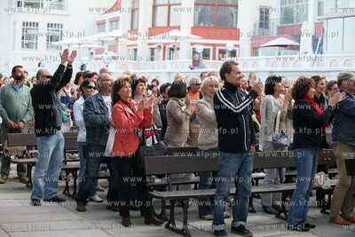 Skwer Kuracyjny w Sopocie. Koncert Grazyny Lobaszewskiej...