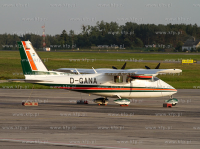 Gdansk, Rebiechowo. Nz. Partenavia P.68B Victor. 10.09.2012...