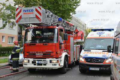 Pozar mieszkania polozonego na parterze budynku na...