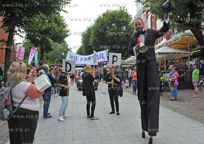 Sopot. Molo Jazz Festival. Pochod Nowoorleanski z Placu...