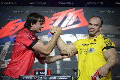 Hala Sportowo - Widowiskowa w Rumi. 50. Gala Armwrestligu...