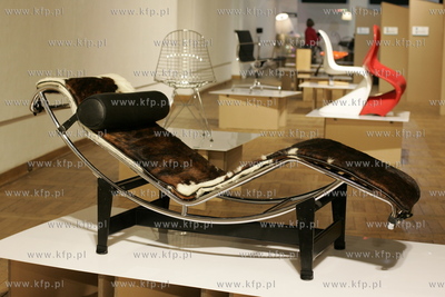 Gdansk, Akademia Sztuk Pieknych, wystawa krzesel i...