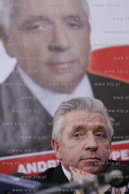 Gdansk, siedziba Samoobrony. Konferencja prasowa Andrzeja...