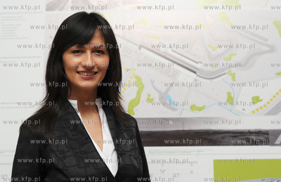 Gdansk. Robocze spotkanie w sprawie budowy toru wyscigowego...