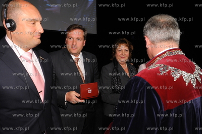 20 lat gdanskiej samorzadnosci. Uroczystosc w Teatrze...