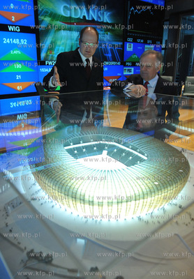 Warszawa. Siedziba Gieldy Papierow Wartosciowych. Prezentacja...