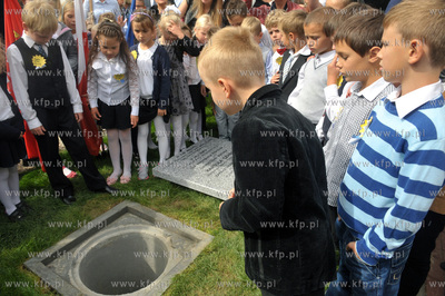 Otwarcie Pozytywnej Szkoly Podstawowej przy ul. Azaliowej...