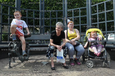 Gdansk Dolny Wrzeszcz. Festyn na placu Jozefa Wybickiego...