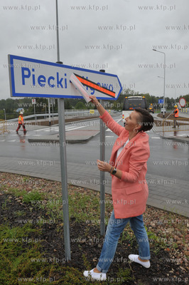 Otwarcie wezlow i dojazdow do przystanku PKM Jasien....