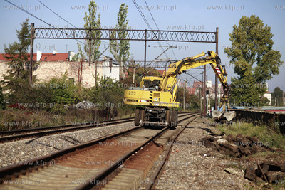 Gdansk. Remont  torow na trasie Gdansk Stocznia do...