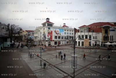 Sopot. Plac Przyjaciol Sopotu. Dom handlowy Laura.
28.12.2011
fot....