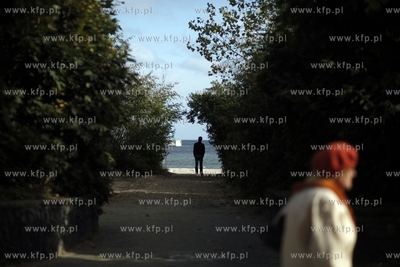 Sopot. Wejscie na plaze.
08.10.2012
fot. Krzysztof...
