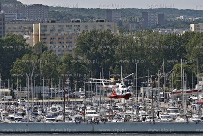 Gdynia. Swieto Morza. Pokaz dzialan antyterrorystycznych...