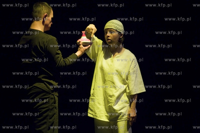 Świat Mało Znany. Przegląd teatralny grupy Im Plus...