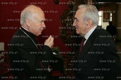 Komitet Obchodow 25-lecia Solidarnosci obradowal w...