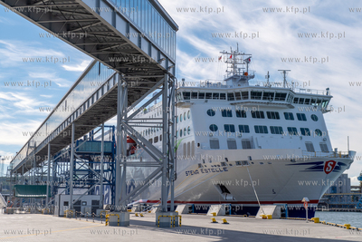 Terminal Promowy Portu Gdynia. Ceremonia nadania imienia...