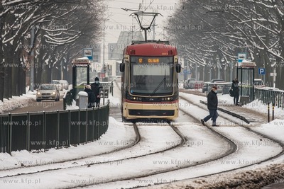 Gdańsk, Zimowy krajobraz -Prtzystanek tramwajowy Zamnehofa...