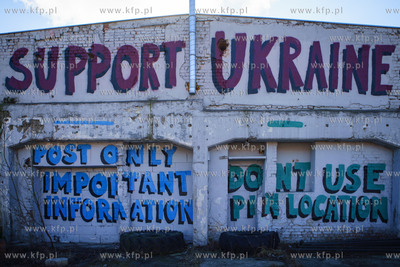Gdańsk, Stocznia Cesarska.  Mariusz Waras  Napis "Jak...