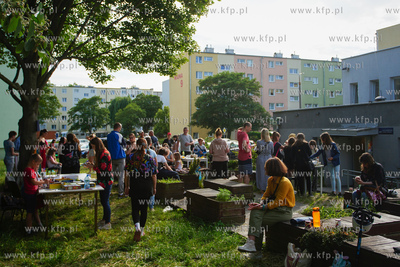Gdynia, ul. Widna. Lato zaczyna się na Witominie!....
