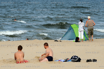 Gdansk, plaza miedzy Westerplatte a Portem Polnocnym...