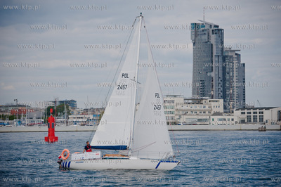 Gdynia. Port Jachtowy. Basen Zaruskiego. Zeglarz Maciej...