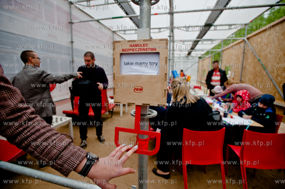 Gdansk. Matarnia. Kolej na PKM - Dzien Otwarty powstajacej...