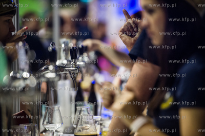 Miedzynarodowe Targi Gdanskie Amber Expo. Hevelka -...