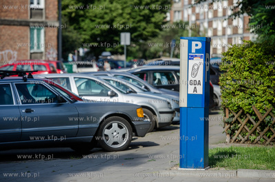 Gdansk. Ul. Zamkowa. Wprowadzona strefa platnego parkowania.
03.08.2015
fot....