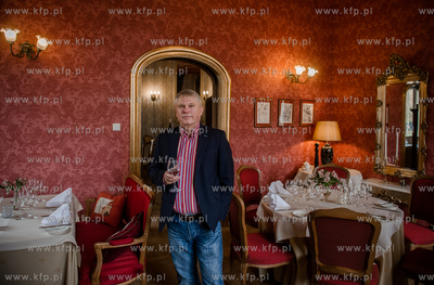 Gdansk. Wlasciciel restauracji Villa Uphagena Mariusz...