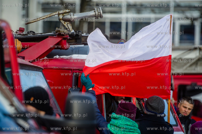 Sopot. Parada zabytkowych wozów strażackich i zabytkowych...