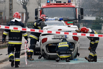 Rumia. O duzym szczesciu moze mowic kierowca Peugeota...