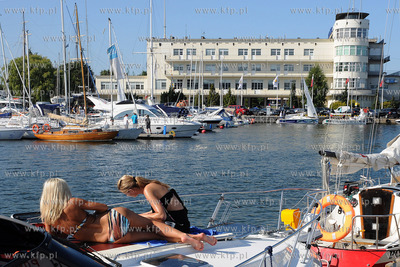 Przystan Jachtowa Marina Gdynia. IV Targi Sportow Wodnych...