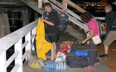 Molo w Sopocie. Prezydent Sopotu Jacek Karnowski wyplywa...