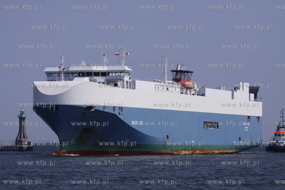 Stocznia Gdynia. Samochodowiec PC/TC Baltic Ace
02.08.2012
fot....