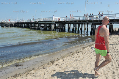 Sopot. Plaza. Zakaz kapieli w wodach Zatoki Gdanskiej...